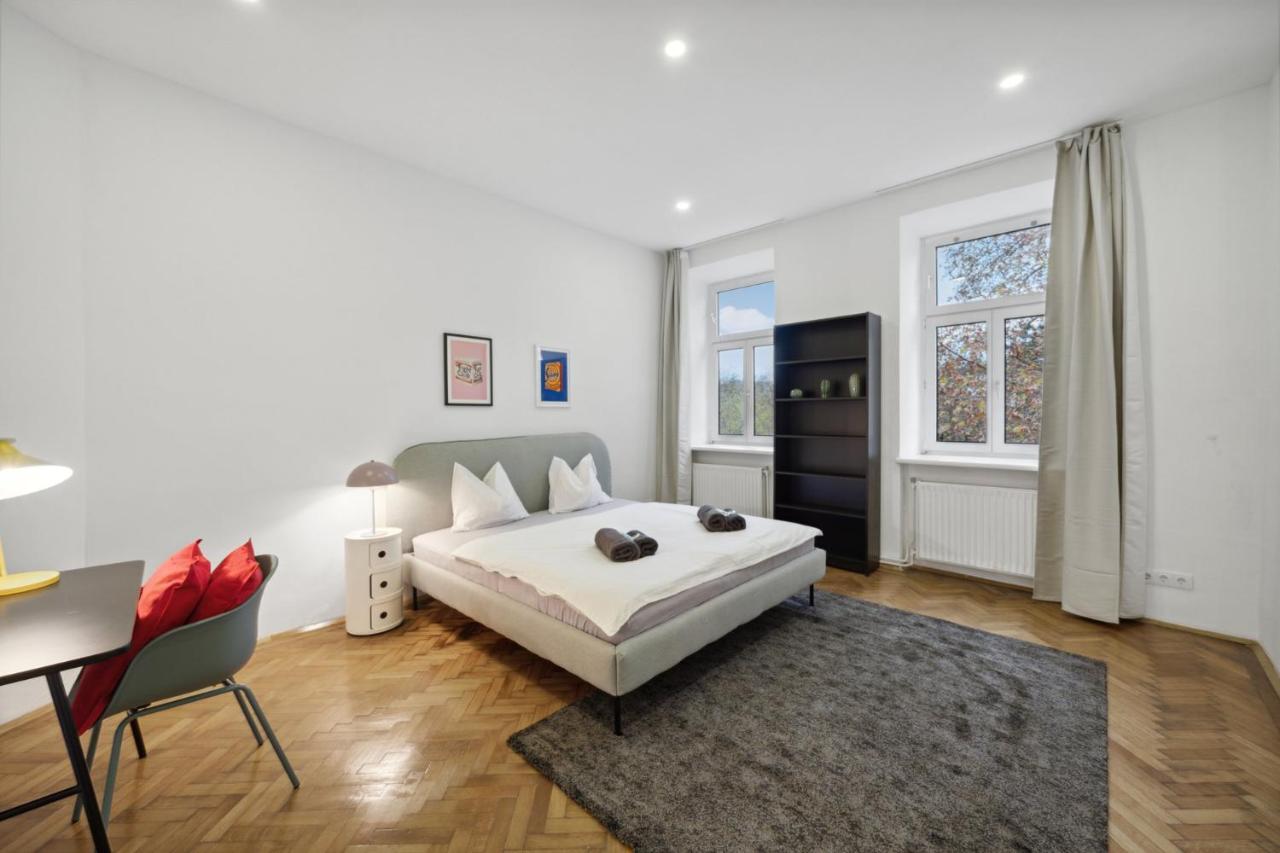 Big Spacious Central Apartment In 비엔나 외부 사진
